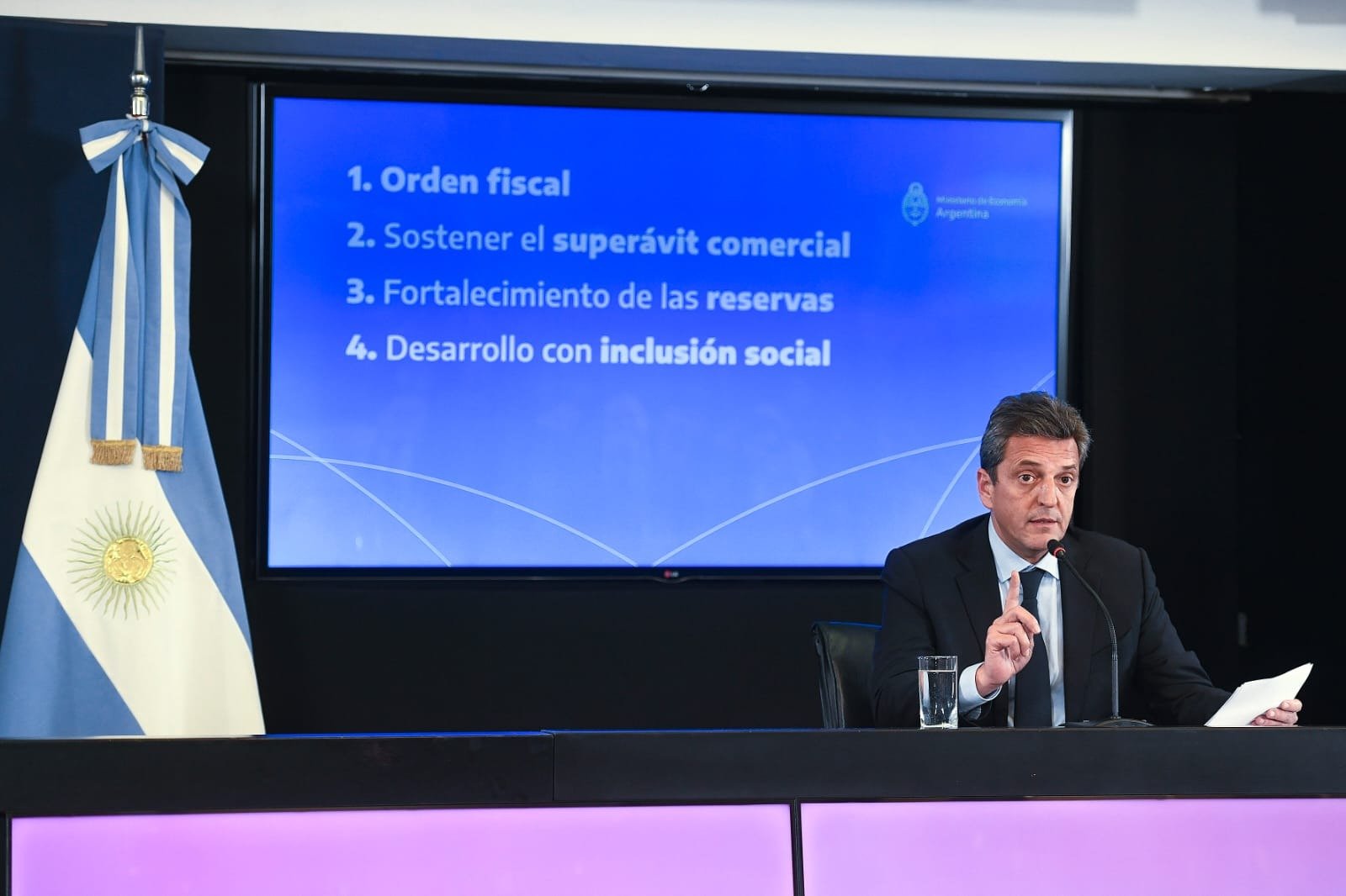 Martín Epstein: «Lo que plantea el Ministro para el fortalecimiento de reservas suena razonable»