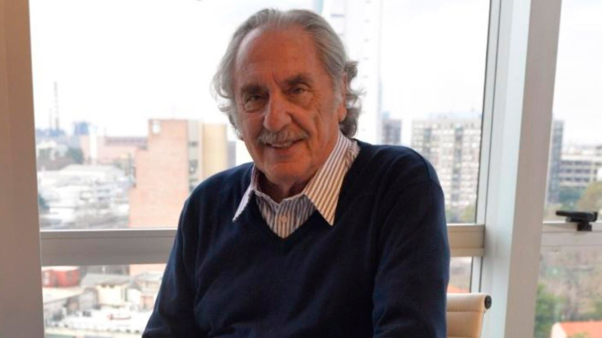 Raul Timerman: «Las crisis económicas, la inflación y las peleas entre políticos favorecen a Milei»